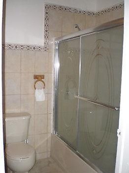 Keel Point Cottages The Settlement Екстер'єр фото
