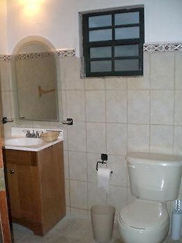 Keel Point Cottages The Settlement Екстер'єр фото